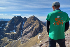 Easter Meet. PaulTaylor advertising the Club on way to Sgurr Fiona and An Teallach